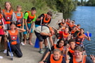 R6b mit dem Drachenboot unterwegs 
