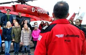 Schulsanitäter zu Besuch bei der Luftrettung 09.12.2016